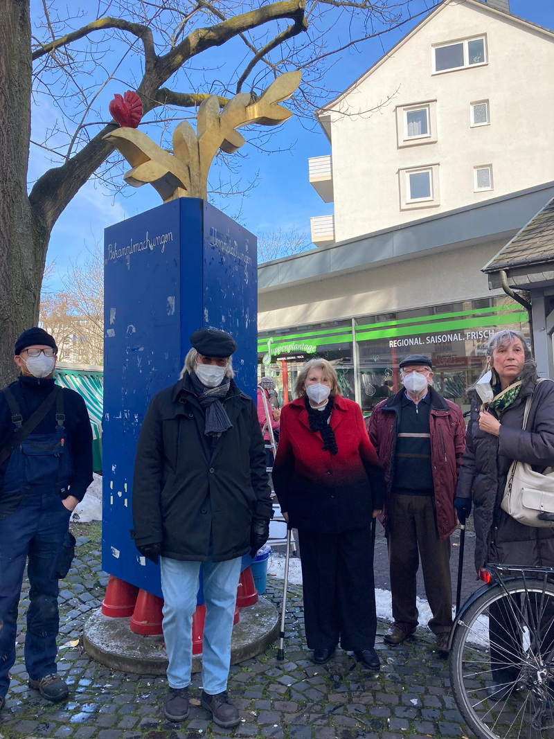 Reinigungsaktion Bürgerinformationssäule